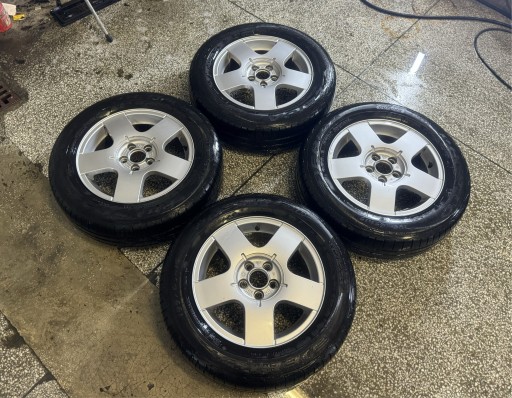 Zdjęcie oferty: Alufelgi Volkswagen Audi  15” 5x100 195/65/15