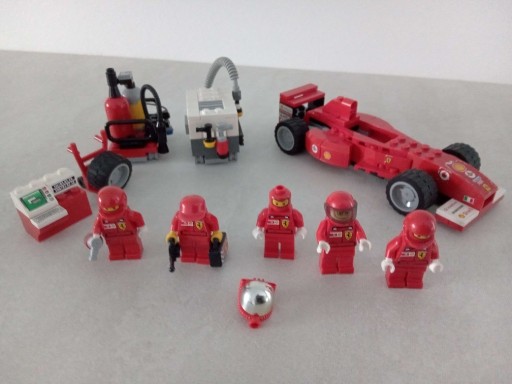 Zdjęcie oferty: Lego racers 8673 Ferrari F1 Fuel Stop