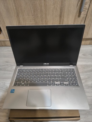 Zdjęcie oferty: Laptop Asus X515EA / 16GB RAM / i3 / WIN11 / na gwarancji / IDEALNY