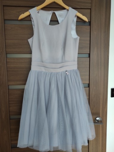 Zdjęcie oferty: Sukienka z tiulową spódnicą 