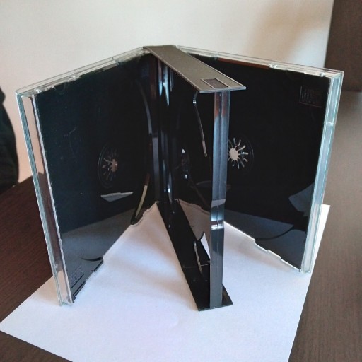 Zdjęcie oferty: Pudełka na 4 CD (zestaw 10 sztuk)