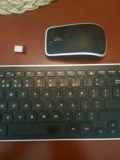 Zdjęcie oferty: Zestaw bezprzewodowy DELL KM714 klawiatura plus mysz