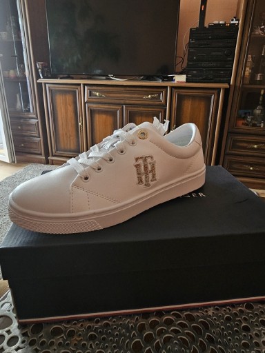 Zdjęcie oferty: Sneakers Tommy Hilfiger 