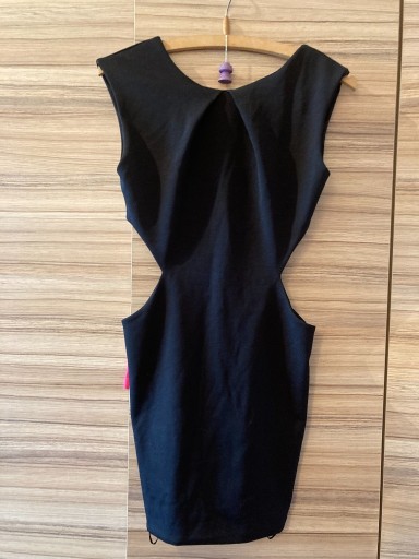Zdjęcie oferty: ASOS  Czarna sukienka z wycięciem na biodra NOWA