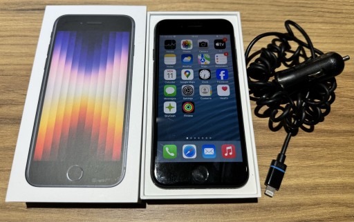 Zdjęcie oferty: iPhone SE 2022 (5G) 128 GB Midnight Black