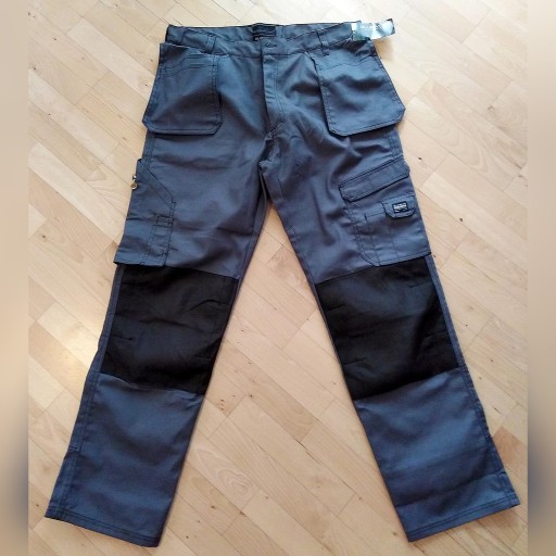 Zdjęcie oferty: Spodnie robocze "Bluewear" - rozmiar 58
