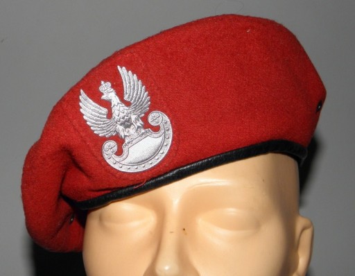 Zdjęcie oferty: Szkarłatny beret żandarm  roz.55 kontraktowy Galex