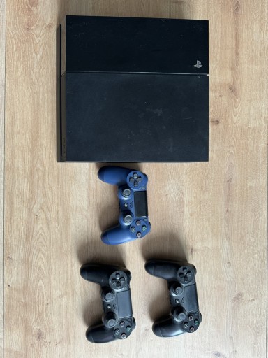 Zdjęcie oferty: Sony PlayStation 4 500GB CUH-1004A + DualShock