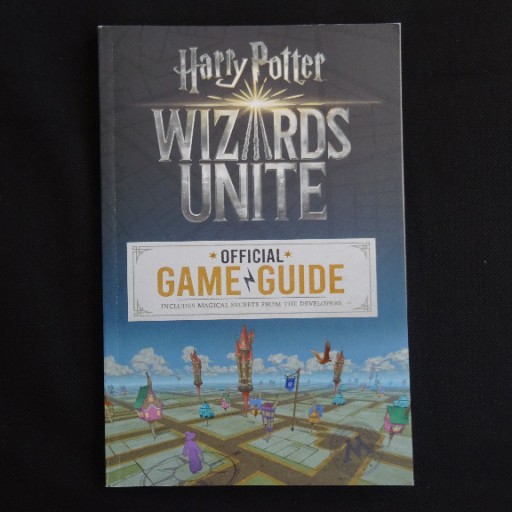Zdjęcie oferty: Wizards Unite: The Official Game Guide 