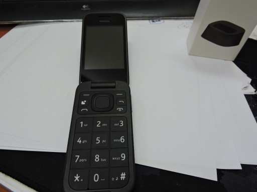 Zdjęcie oferty: Nokia 2660 Flip ze stacją ładującą - gratis