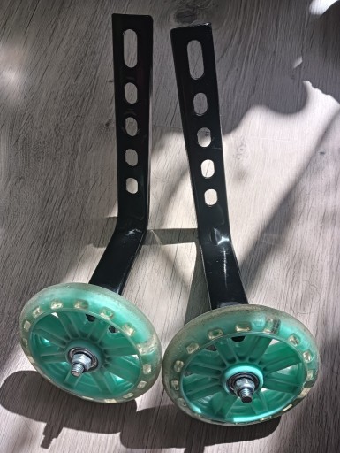 Zdjęcie oferty: Boczne kółka do rowerka 
