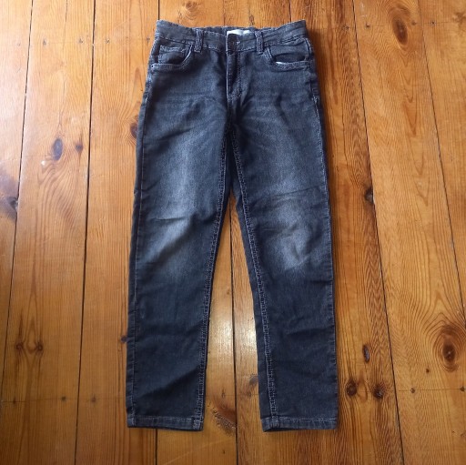 Zdjęcie oferty: spodnie jeans 152