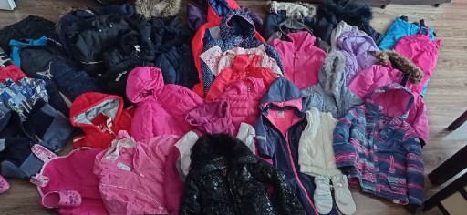Zdjęcie oferty: Mega zestaw kurtek dziecięcych zimowych i jesienn