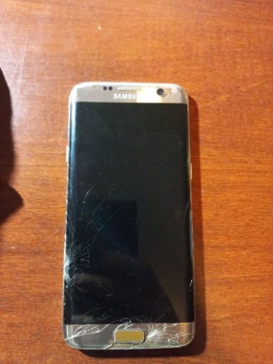 Zdjęcie oferty: Sprzedam to to na zdjęciach.Samsung S7 edge