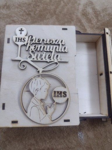 Zdjęcie oferty: Skrzynka ksiazka szufladka na prezent biżuterię 