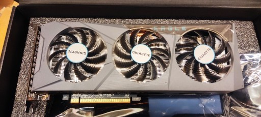 Zdjęcie oferty: Karta Gigabyte Radeon RX 6600 Eagle 8GB GDDR6