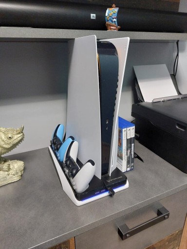 Zdjęcie oferty: PS5 Konsola/VR2 Zestaw Stan jak nowy (oryginalny karton)