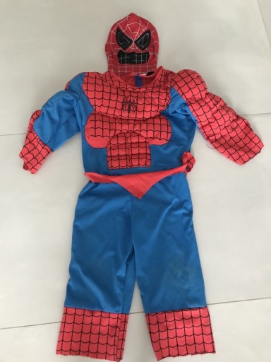 Zdjęcie oferty: Strój Spiderman 5/6 lat z maską