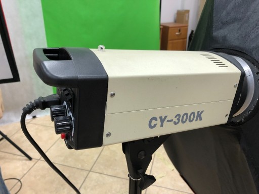 Zdjęcie oferty: Lampy fotograficzne CY-300K + Statywy i Softboxy