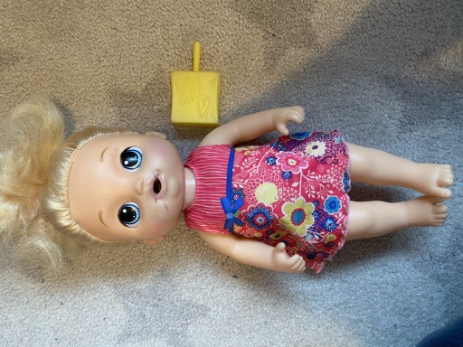 Zdjęcie oferty: baby alive lezka lalka