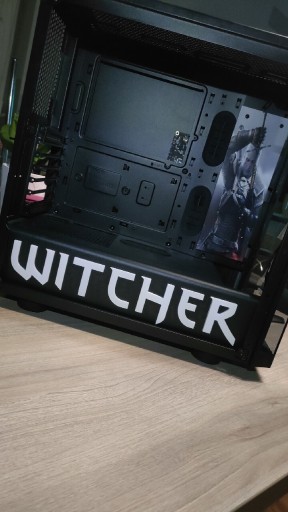 Zdjęcie oferty: Obudowa Corsair 465x Witcher