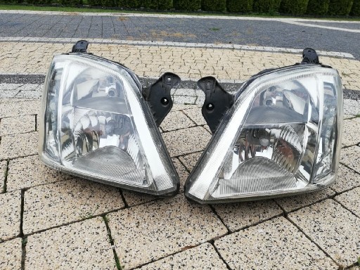 Zdjęcie oferty: Reflektory lampy przód opel meriva a eu orginalne 