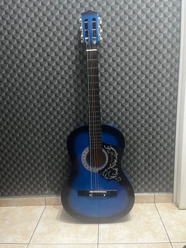 Zdjęcie oferty: Gitara klasyczna 4/4