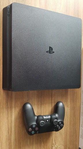 Zdjęcie oferty: KONSOLA SONY PlayStation 4 SLIM 500GB + GTA V