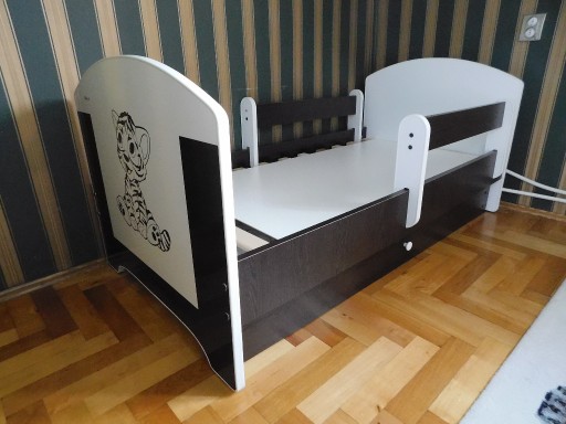 Zdjęcie oferty: Łóżeczko dziecięce BabyBoo 140×70 szuflada materac