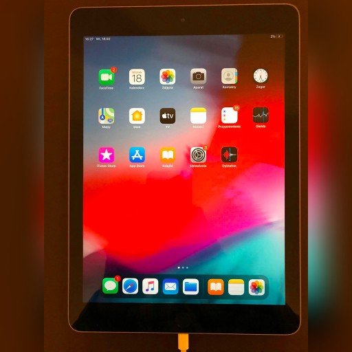 Zdjęcie oferty: Apple iPad Gwiezdna Szarość 128 gb WiFi  A1893