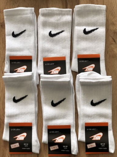Zdjęcie oferty: Skarpety Nike białe 6 par wysokie rozmiar 41-45