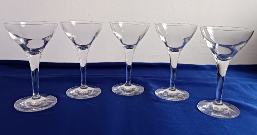 Zdjęcie oferty: KIELISZKI DO MARTINI 5 SZTUK