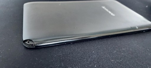 Zdjęcie oferty: Tablet Lenovo uszkodzony 
