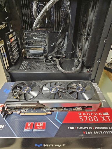 Zdjęcie oferty: Karta graficzna Sapphire rx 5700xt nitro 