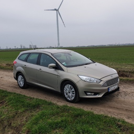 Zdjęcie oferty: Ford Focus 1.0 ECOBOOST NAVI-ZAREJESTROWANY-LIFT