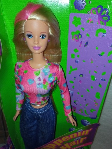 Zdjęcie oferty: Lalka Barbie seria Happenin Hair Cool color 