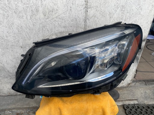 Zdjęcie oferty: Lampa/reflektor lewy Mercedes w205 c63s polift, 