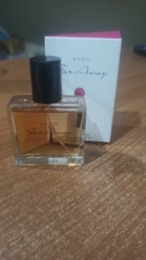 Zdjęcie oferty: Avon Far Away woda perfumowana 30 ml