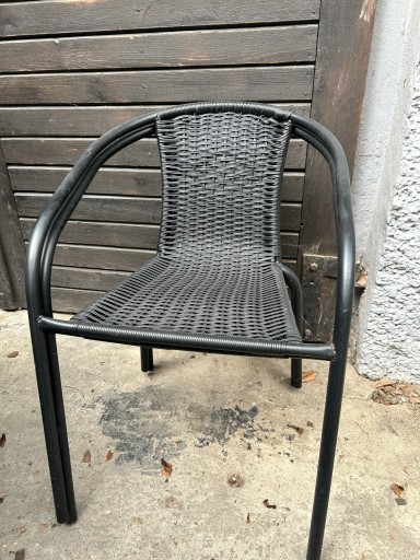 Zdjęcie oferty: Krzesło ogrodowe Blooma Bari Castorama 