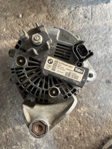 Zdjęcie oferty: ALTERNATOR BMW X5 E53