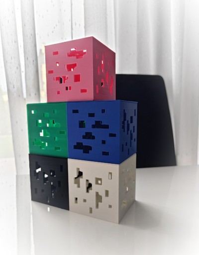 Zdjęcie oferty: Minecraft lampka nocna 3xLED różne kolory baterie 