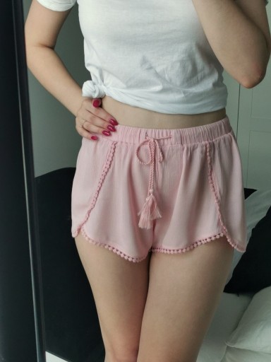 Zdjęcie oferty: Shorty H&M pudrowy róż koronka 36 S