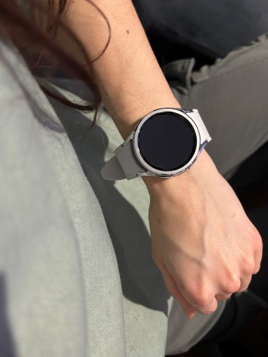 Zdjęcie oferty: SAMSUNG Smartwatch Galaxy Watch 6 Srebrny 43