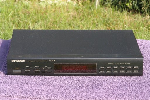 Zdjęcie oferty: Tuner radiowy Pioneer F-104