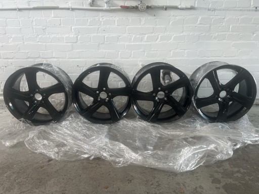 Zdjęcie oferty: Felgi Volvo R18 8J ET55 5x108 31362188