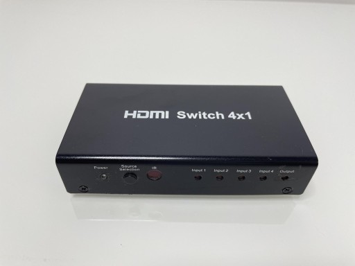 Zdjęcie oferty: Przełącznik rozgałęźnik 4 x 1 HDMI