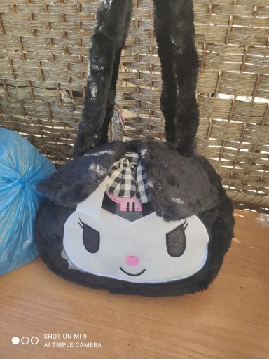 Zdjęcie oferty: Czarna pluszowa pojemna torebka kuromi dla dziewczynki