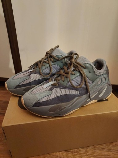 Zdjęcie oferty: Buty adidas yeezy boost 700 teal blue