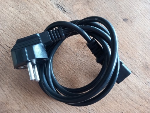 Zdjęcie oferty: Kabel zasilający do komputera czarny 1.5m.