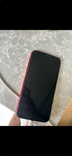 Zdjęcie oferty: IPHONE 11 czerwony z bardzo dobrym stanie